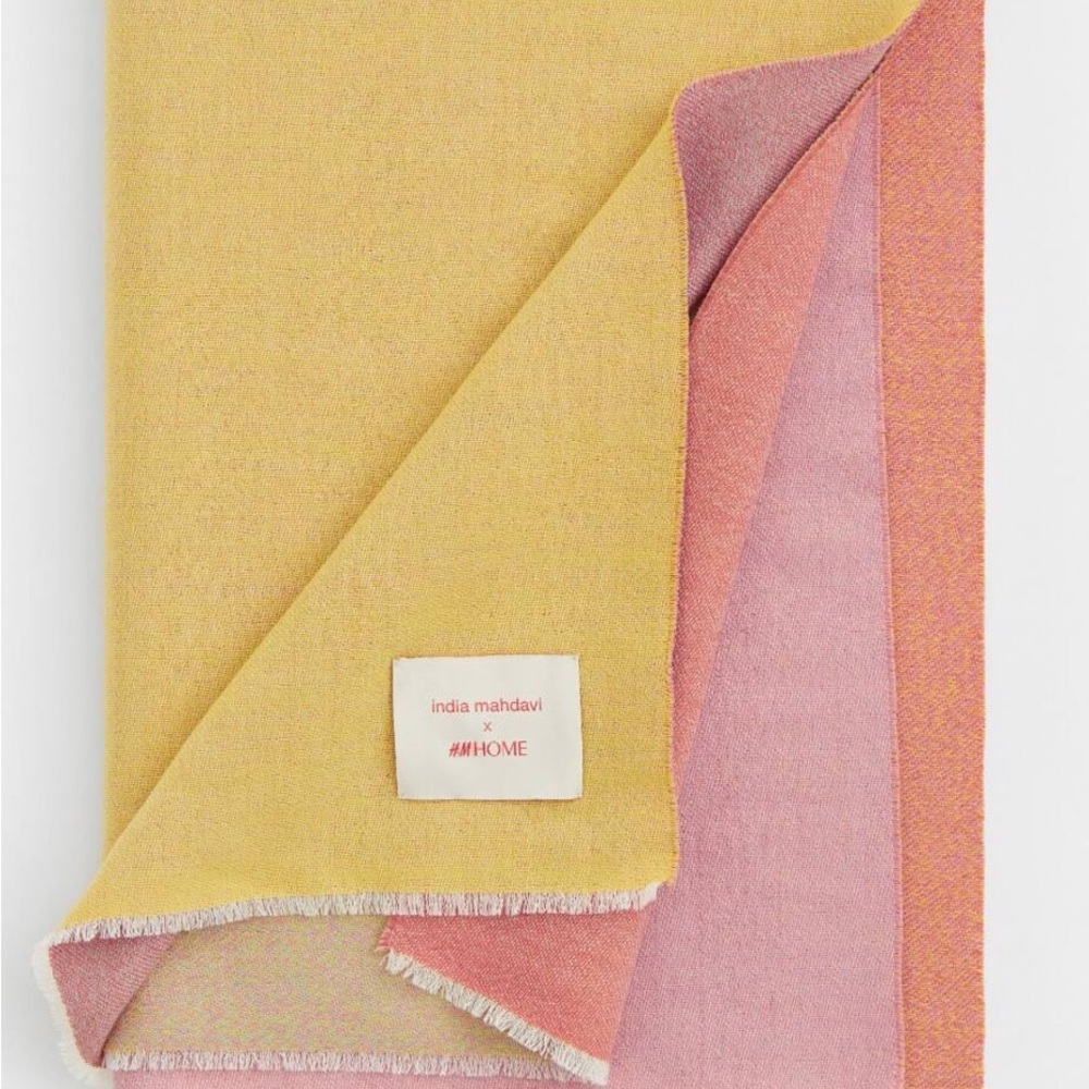 H&M Home x India Mahdavi Wool Blanket - Picture 2 of 7